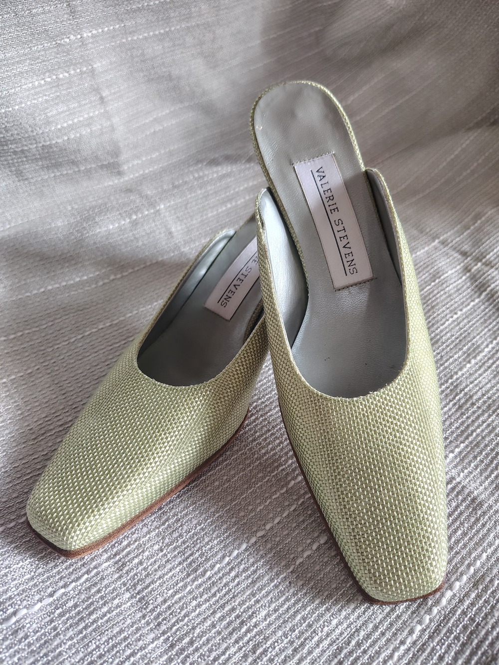 Valerie Stevens Garden Green Woven Fabric Mules Leather Sole Made in Spain 6.5M